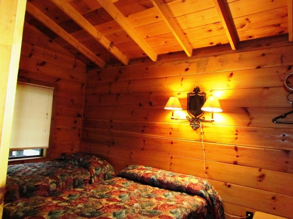 Depe Dene Resort Lake George Rom bilde
