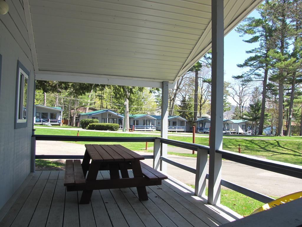 Depe Dene Resort Lake George Rom bilde