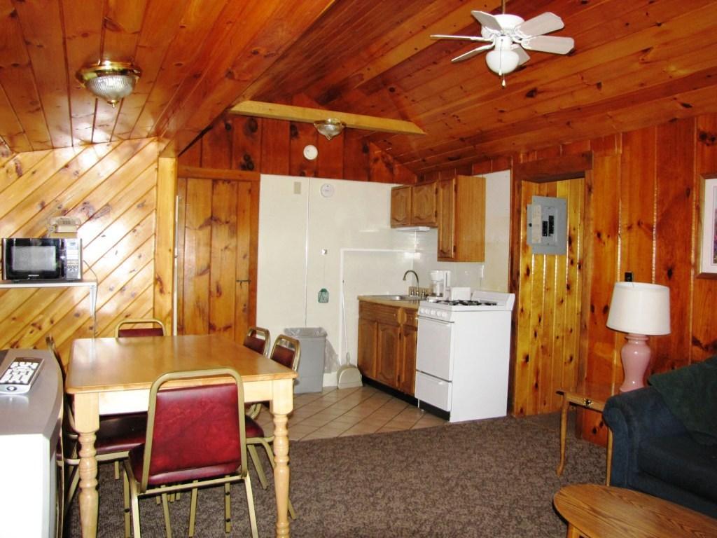 Depe Dene Resort Lake George Rom bilde